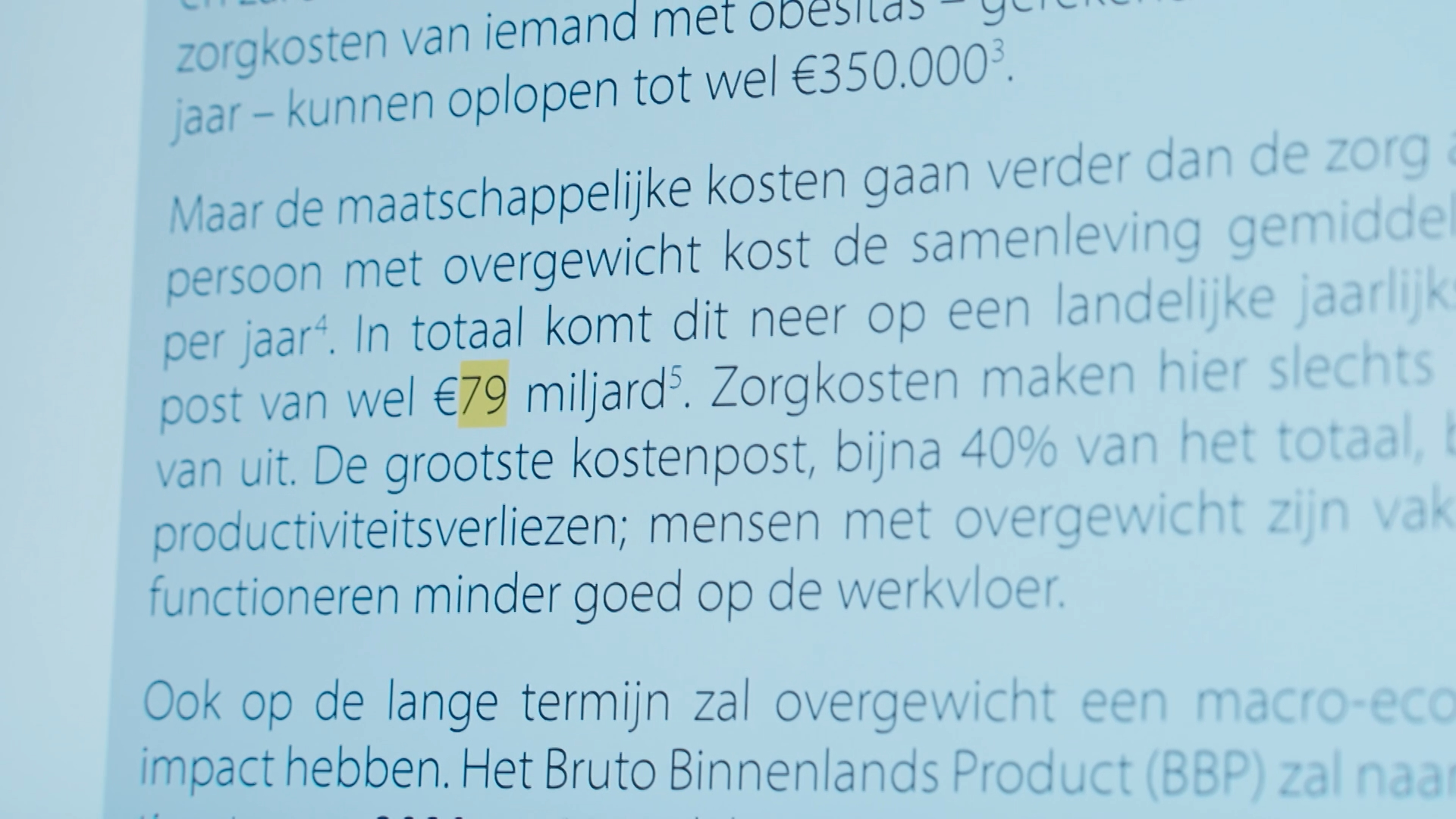 Zembla 2025 Afslankexperiment 1080p.mp4.00_40_03_18.Still008