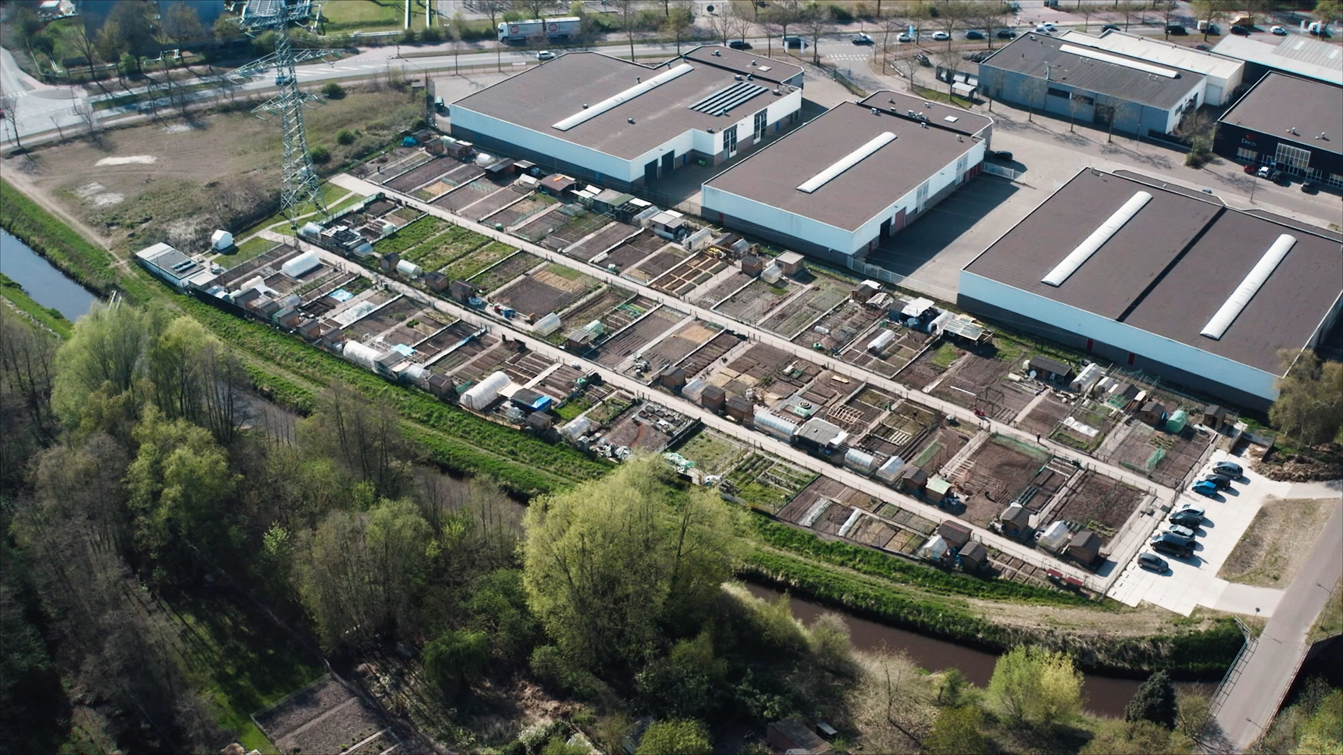 Afbeelding van Helmondse fabriek loosde jarenlang PFAS op riool met medeweten DuPont
