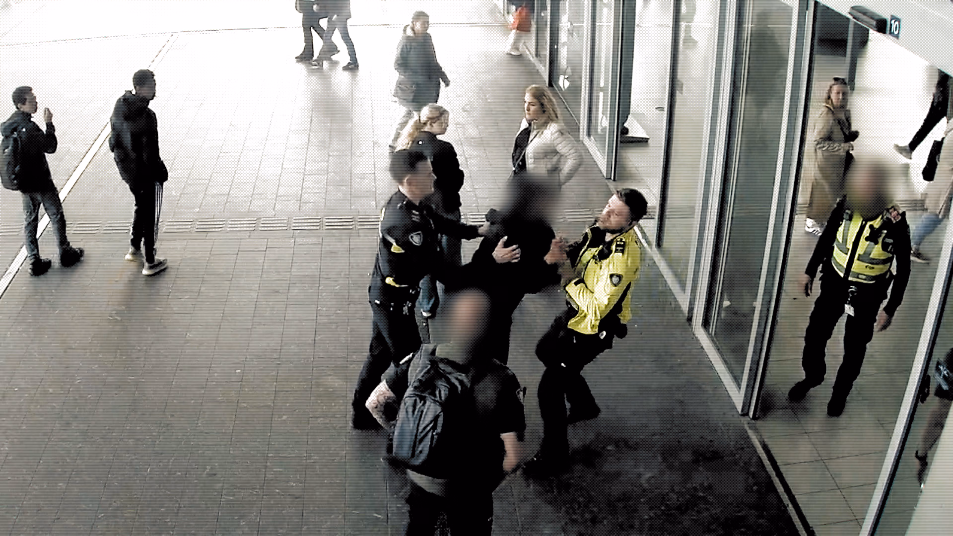 Afbeelding van Agressie tegen hulpverleners: ruim helft eerder verdachte geweest van geweldsmisdrijf