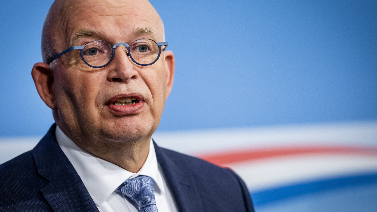 Henk Staghouwer, minister Landbouw, ANP-450220044