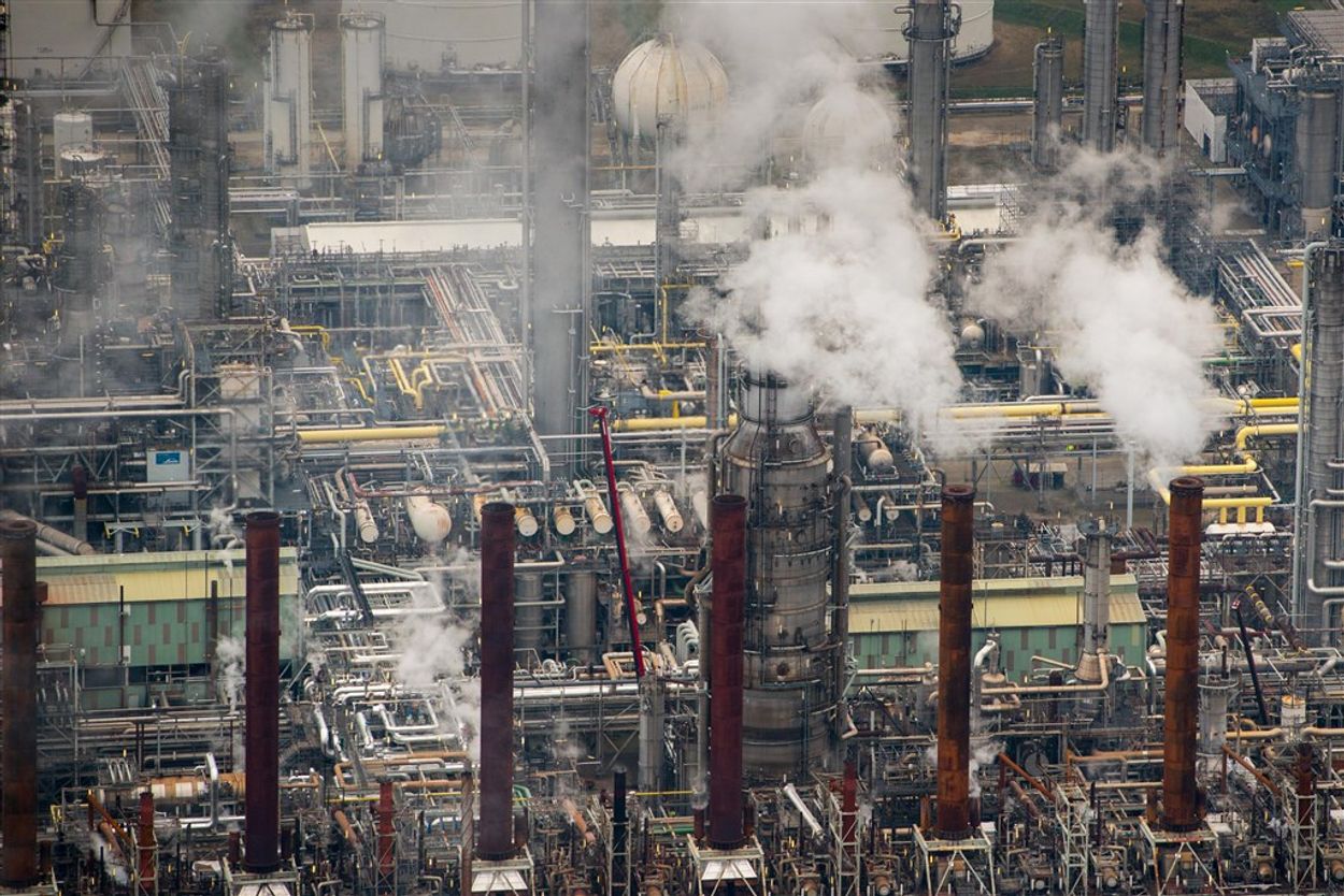 Afbeelding van 'Twintig multinationals, waaronder Shell, stoten samen een derde van alle broeikasgassen uit'