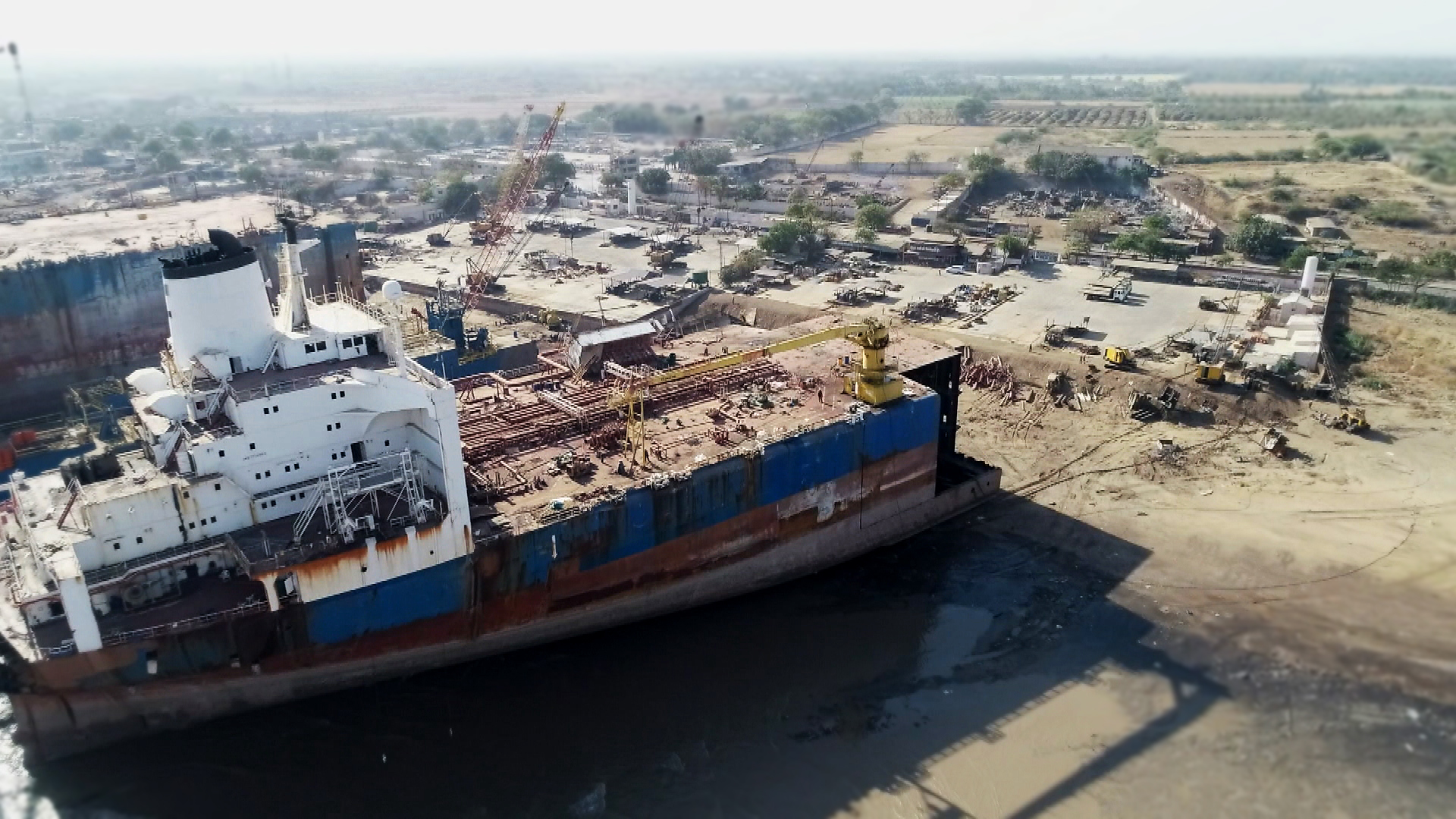 Gifschip van SBM Vura