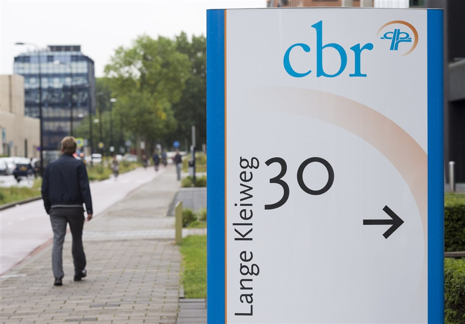 Afbeelding van Coalitiepartijen eisen onderzoek naar misstanden bij Belastingdienst en CBR