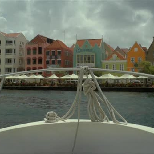 Oude Isla raffinaderij is een gevaar voor toerisme