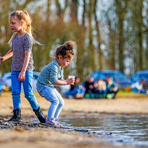 Drie zwemplassen Zuid-Holland gesloten wegens PFAS-vervuiling