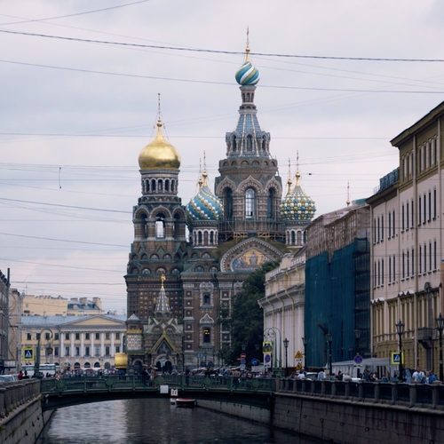 Duitse justitie: Russische maffia achter cannabisfraude die honderden Nederlanders dupeerde