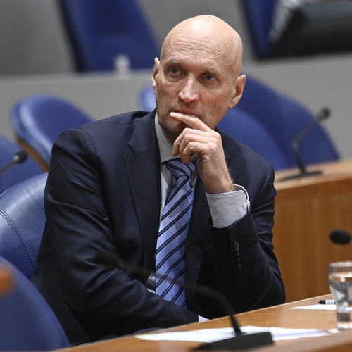 Minister Kuipers wil rol zorgverzekeraar niet verkleinen