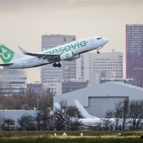 Transavia sluit onderzoek naar vlucht waarbij acht mensen onwel werden: 'oorzaak niet gevonden'