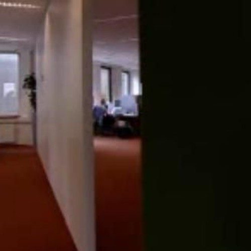 Docente door collega&apos;s dood in gepest