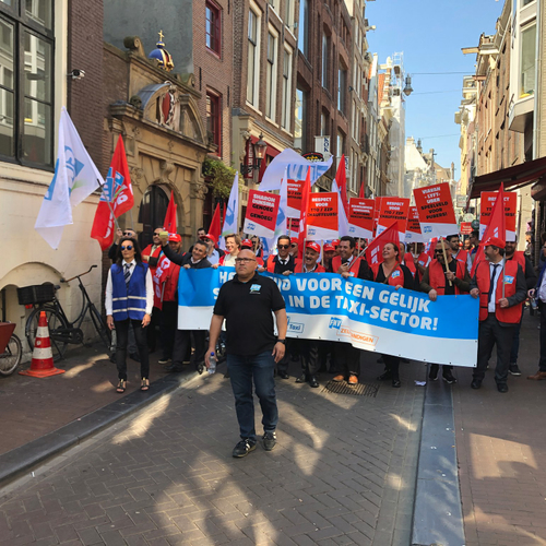 Taxichauffeurs protesteren voor 'gelijkwaardiger speelveld'