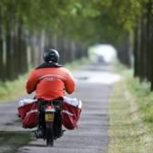 PostNL gedaagd om schijnzelfstandigheid