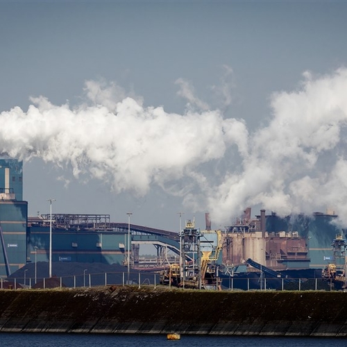 Vakbond FNV komt met plan om Tata Steel sneller te vergroenen