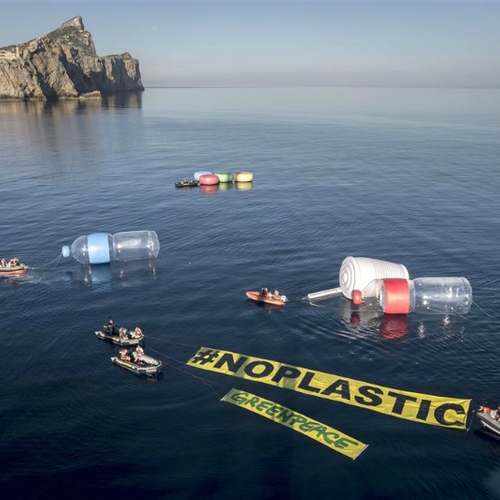 Brussel start strijd tegen plastic