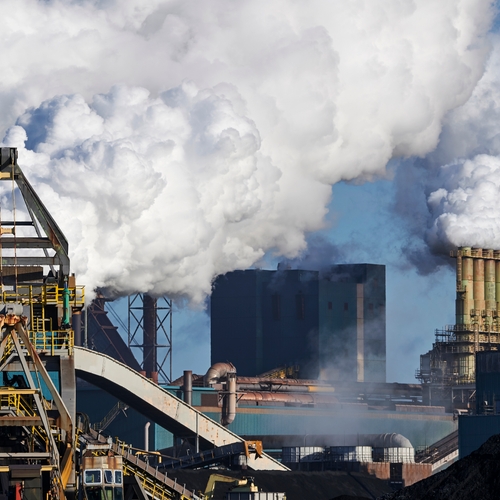 ‘Tata Steel toont geen duurzaam leiderschap door geld te vragen aan overheid’