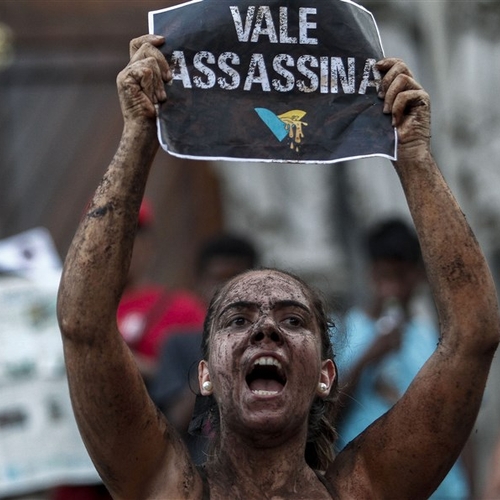 Zestien mensen aangeklaagd voor fatale mijnramp in Brazilië